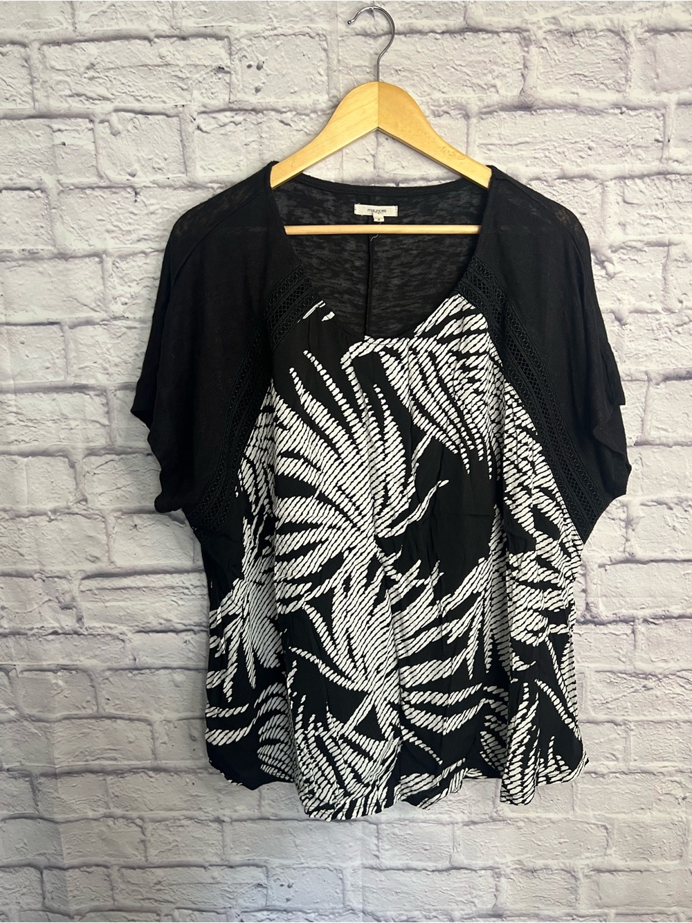 Maurices Black & White Tropical Print Layered Top – Plus Size 3 (3X)
